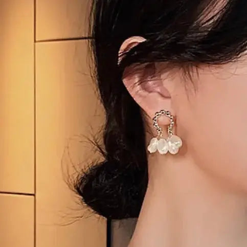 Pearl Dangle TAC